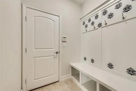 Building Photo - 421 Windward Dr