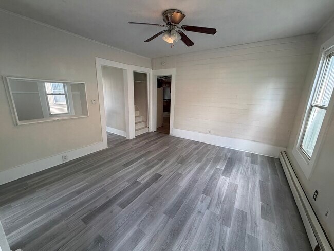 Building Photo - 124 State Fair Blvd