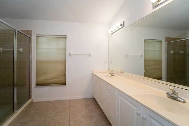 Building Photo - 957 Windward Way