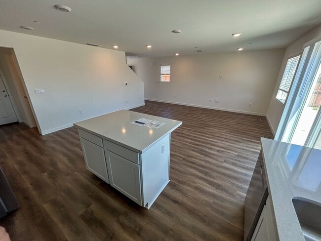 Building Photo - NEW BUILD HOME - Comfortable Living in a New Redding Neighborhood