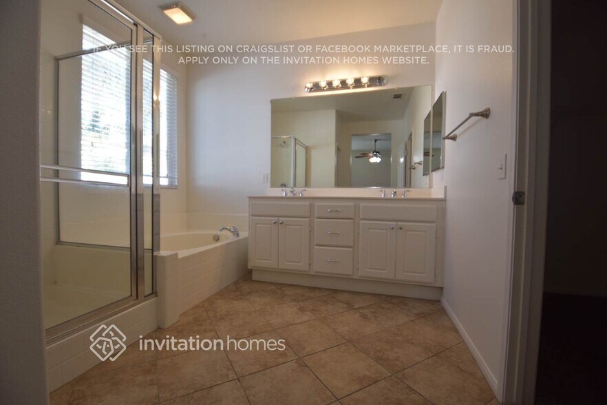 Building Photo - 3354 Connors Dr