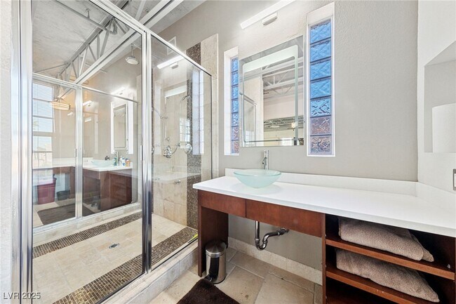 Building Photo - 5691 Deer Creek Falls Ct