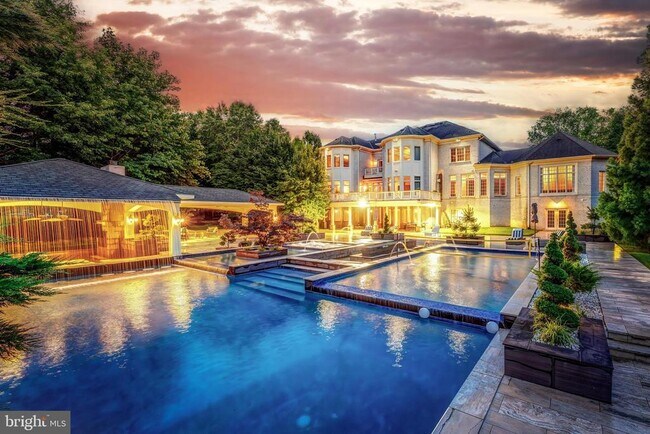 Building Photo - 860 Nicholas Run Dr