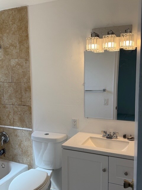 Building Photo - 1020 N 18th Ct