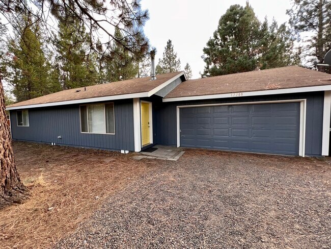 Building Photo - 17209 Crane Dr