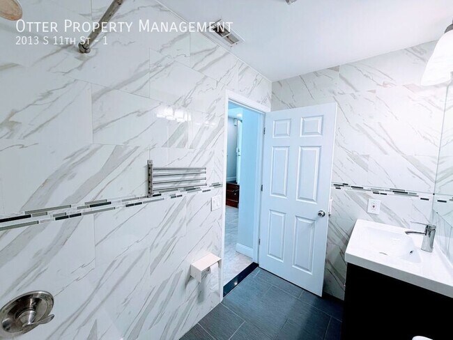 Building Photo - 2013 S 11th St