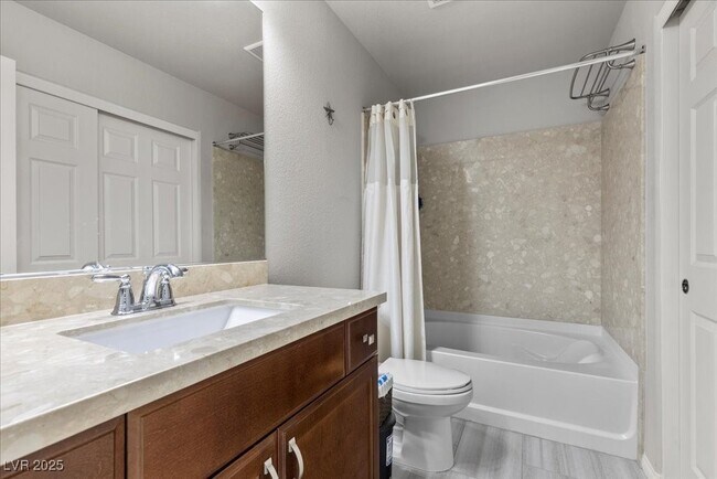 Building Photo - 716 Eros Ct