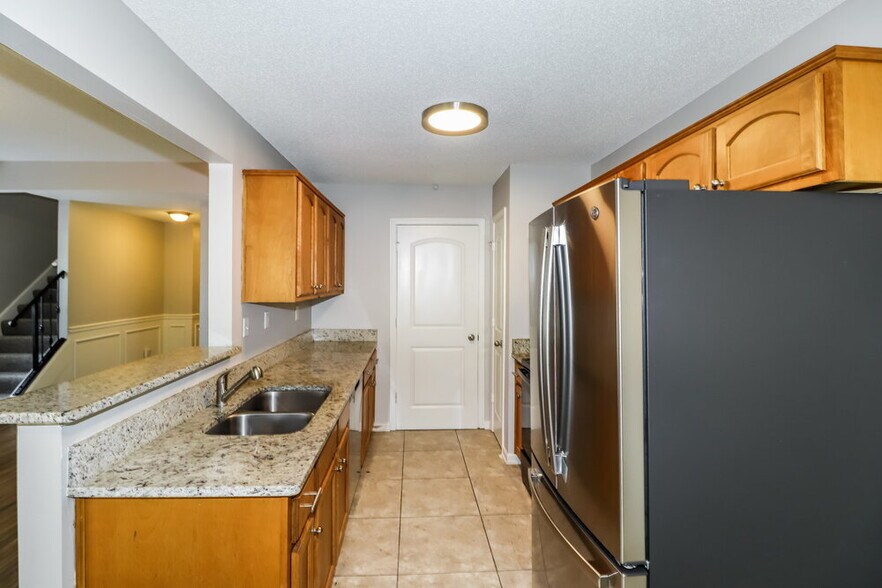 Building Photo - 9236 Lazzini Cove
