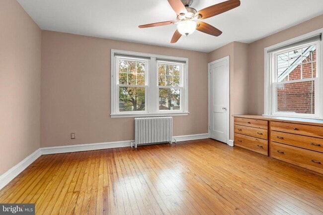 Building Photo - 15 Elm Ave