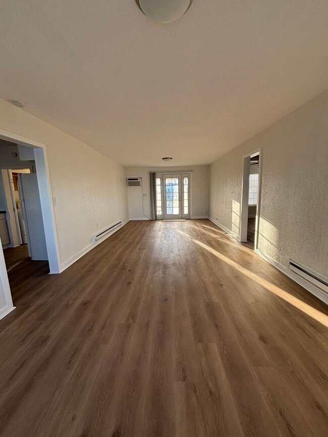 Building Photo - Cozy Lakefront Home w/Private Dock