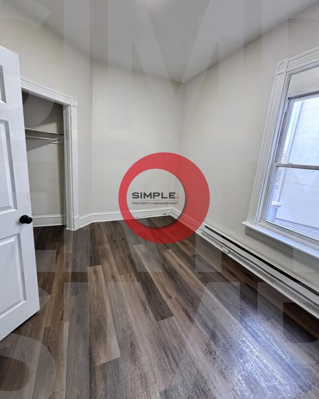 Building Photo - 230 N 4th St