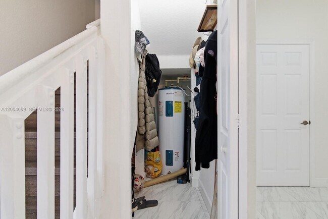 Building Photo - 15282 SW 89th Terrace