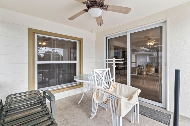 Building Photo - FURNISHED SHORT TERM RENTAL - 3 Bed / 2 Bath - Single Family Pool Home - $3,250/month