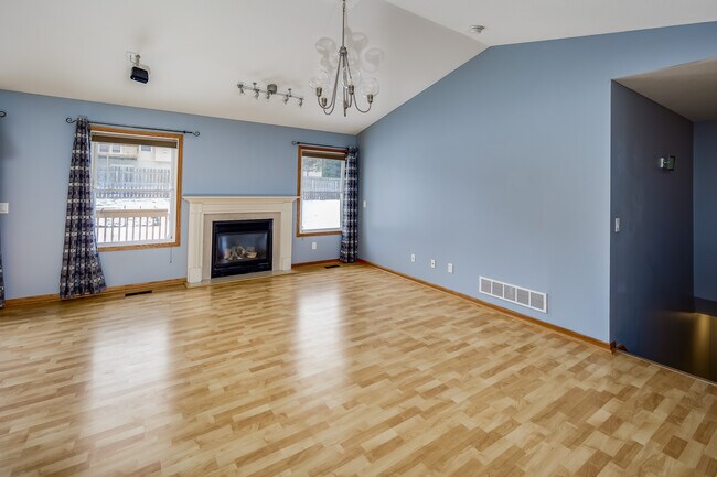 Building Photo - 5831 Belle Ave