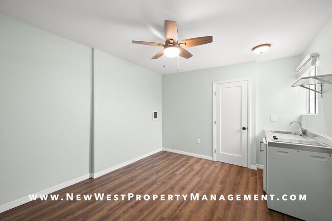 Building Photo - Charming Barrio Logan Studio - Available Now!