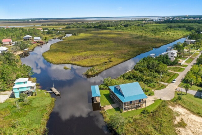 Building Photo - 4166 Old Lazy River Rd