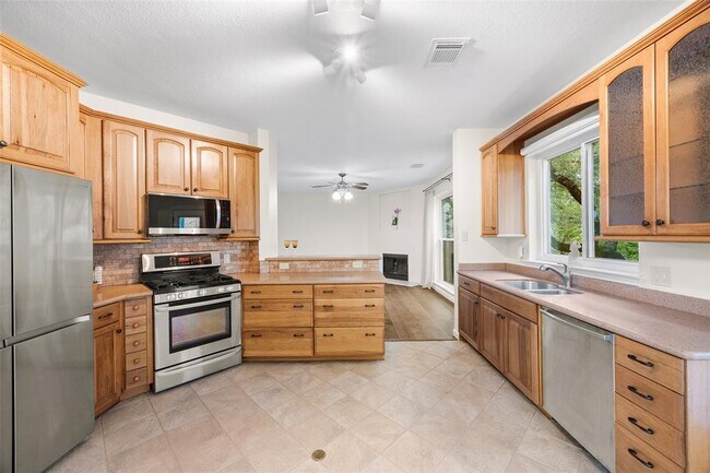 Building Photo - 4176 Canyon Glen Cir