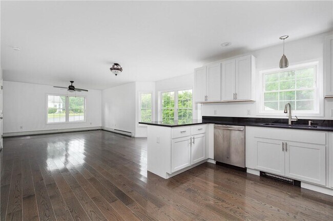 Building Photo - 80 W Dorsey Ln