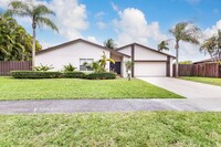 Building Photo - 13530 SW 109th Terrace