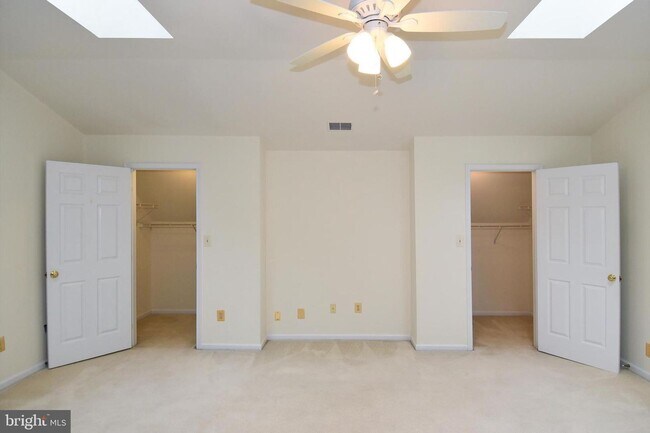 Building Photo - Elegant Brick Colonial on Quiet Cul-de-Sac...