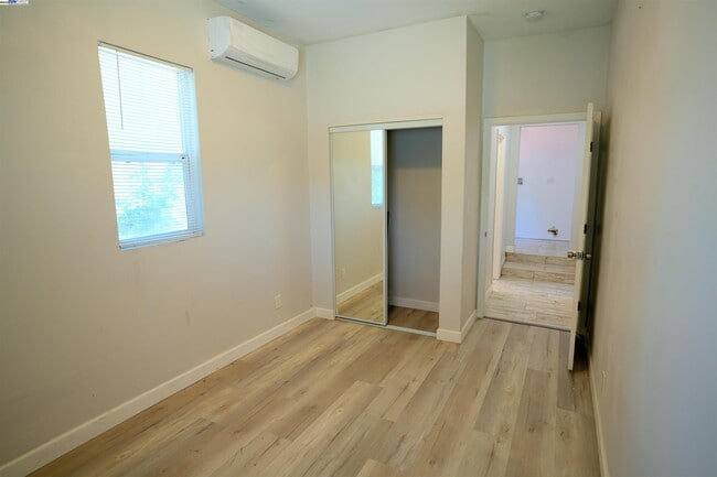 Building Photo - 3180 Watt Ave