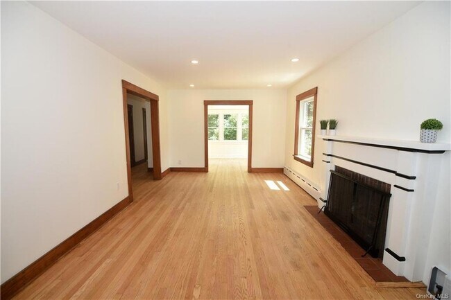 Building Photo - 5 Brevoort Rd