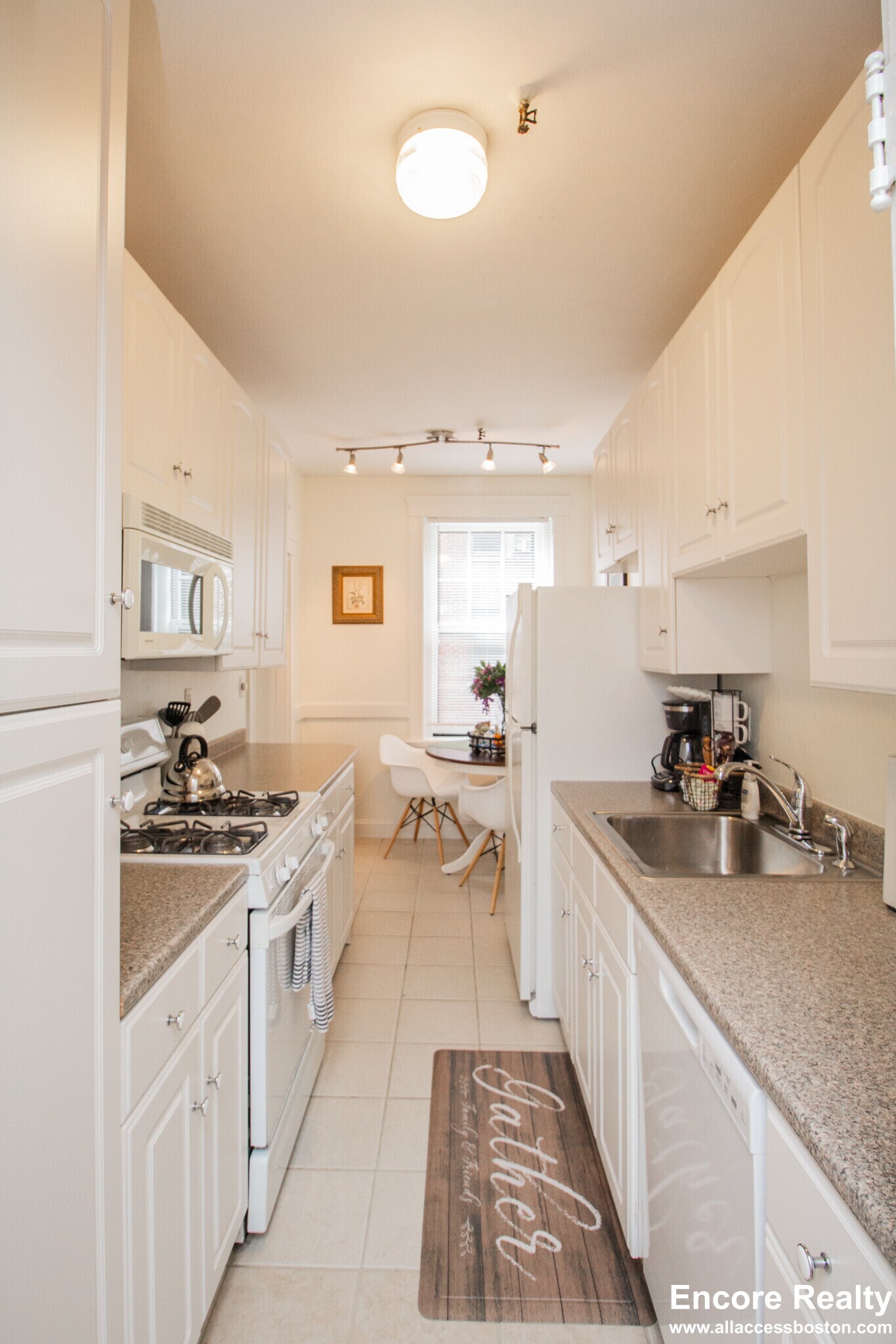 Building Photo - 1945 Commonwealth Ave