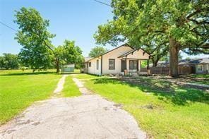 Building Photo - 307 S Crockett St