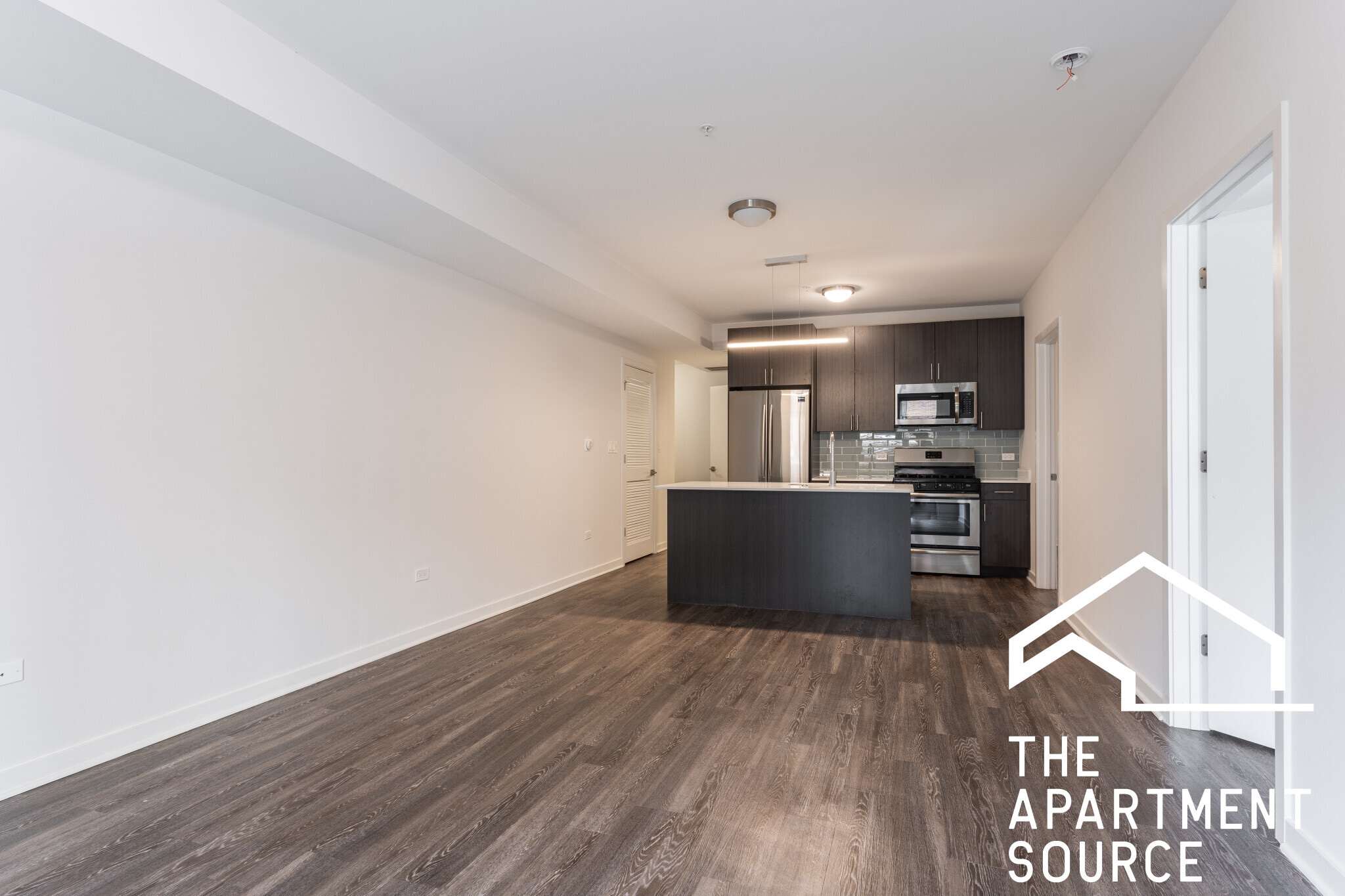 Building Photo - 301 W North Ave