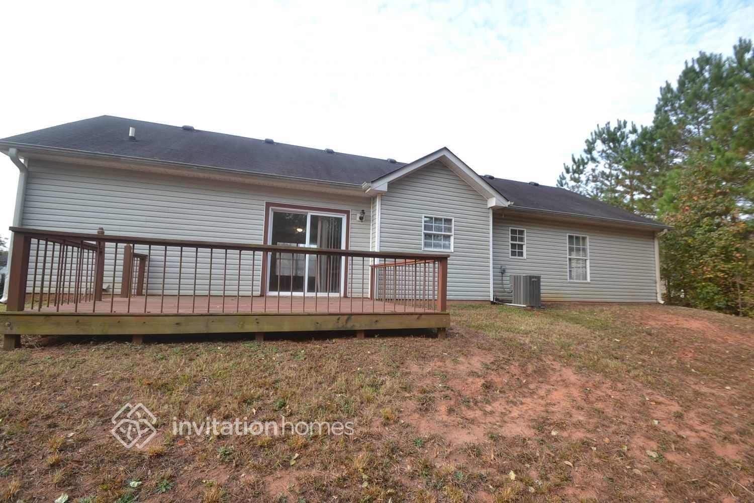 Building Photo - 65 Kenzi Way SW