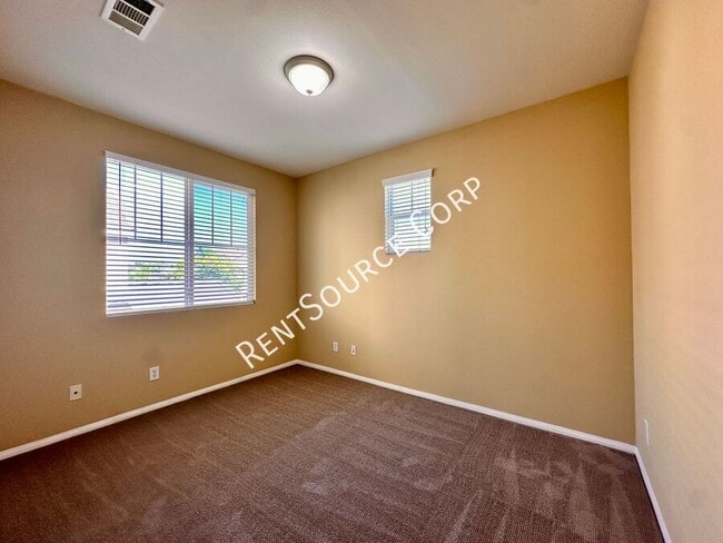 Building Photo - 24162 Willowbrooke Ct