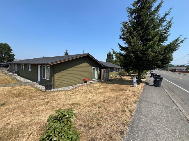 Building Photo - 110 Stanford Dr