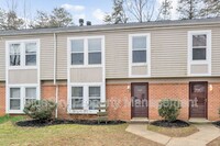 Building Photo - 2716 Gatewood Cir