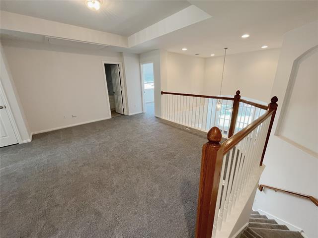 Building Photo - 1632 Pleasant Valley Ln