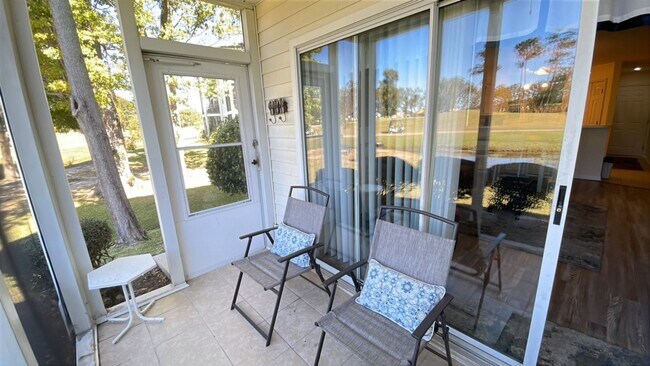 Building Photo - 565 White River Dr