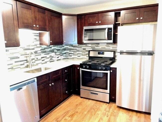 Building Photo - 15 Gant Cir