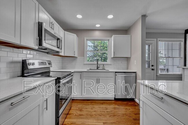 Building Photo - 1064 Caribbean Cir