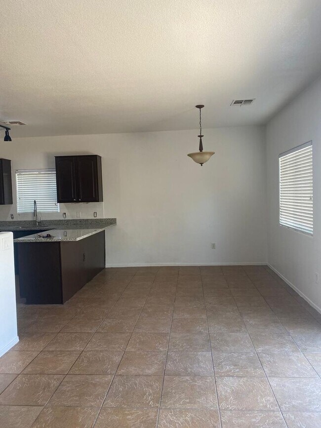 Building Photo - 7805 S Hidden Places Loop