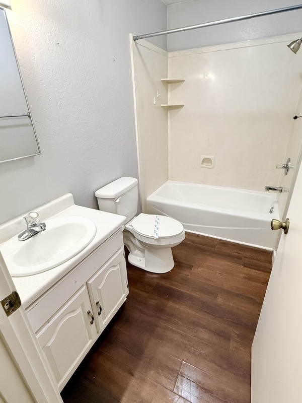 Building Photo - 7428 S 700 E