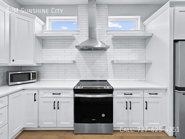 Building Photo - 4215 W North A St