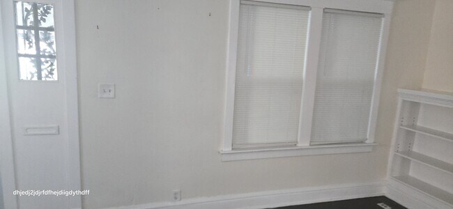 Building Photo - 4014 Bellefontaine Ave
