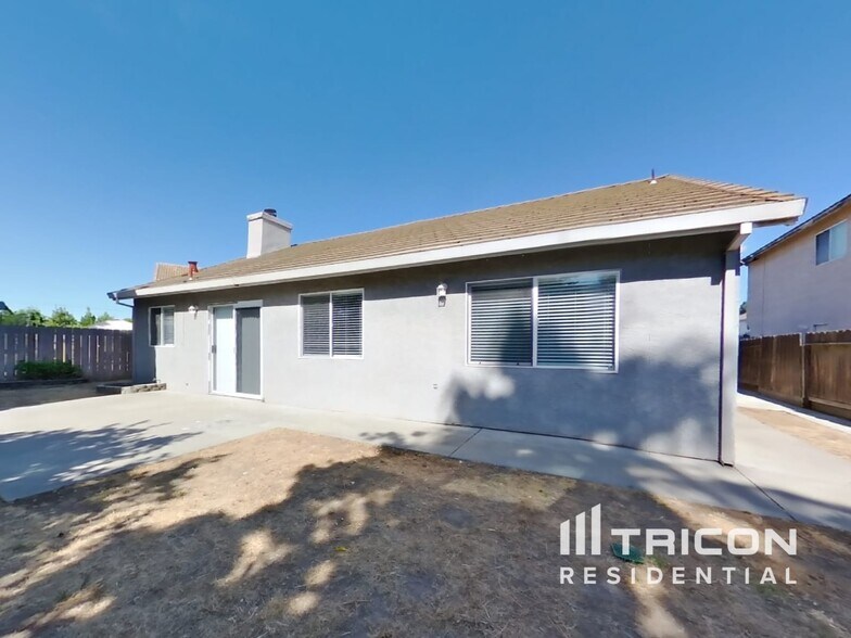 Building Photo - 5204 Firenza Way