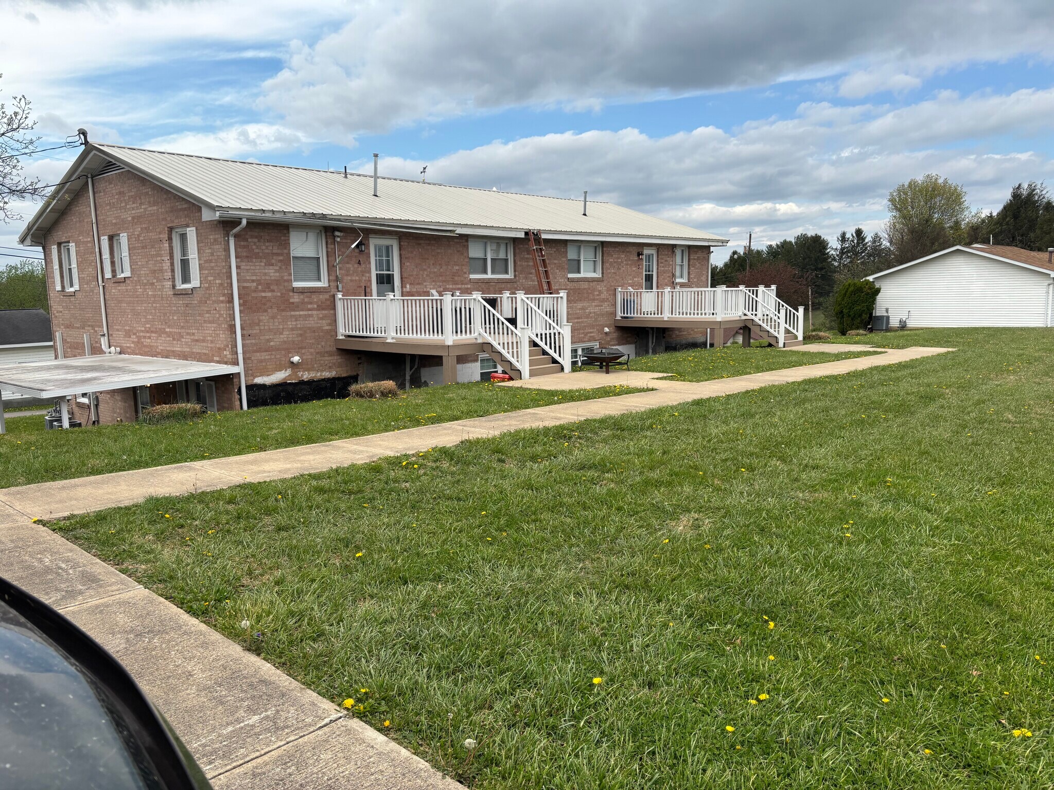 Building Photo - 1205 Headley Ct