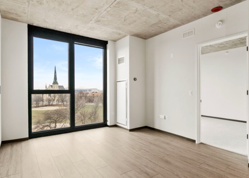 Building Photo - 1450 W Washington Blvd