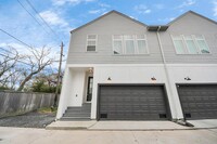 Building Photo - 6027 Cypress St