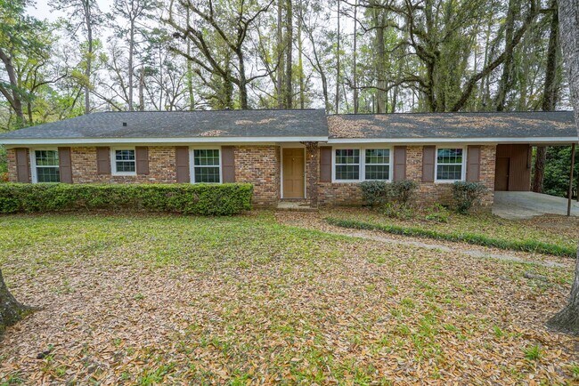 Primary Photo - Sublease: Available 7/22/25 Beautiful 4/2 ...