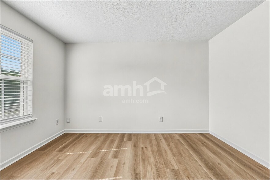 Building Photo - 1308 Crestfield Ct