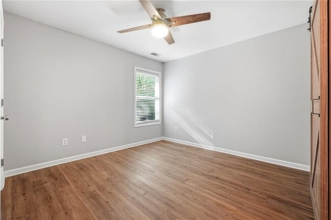 Building Photo - 1709 Caswell Pkwy