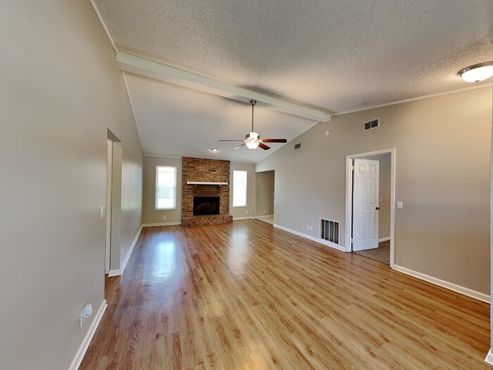 Building Photo - 6319 Ian Chad Dr E
