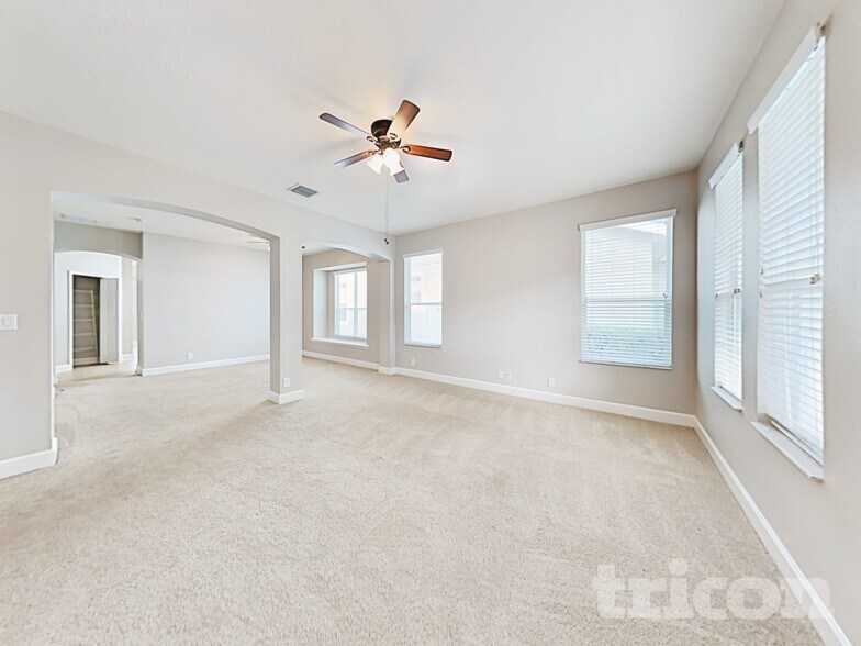 Building Photo - 614 Ravenshill Way